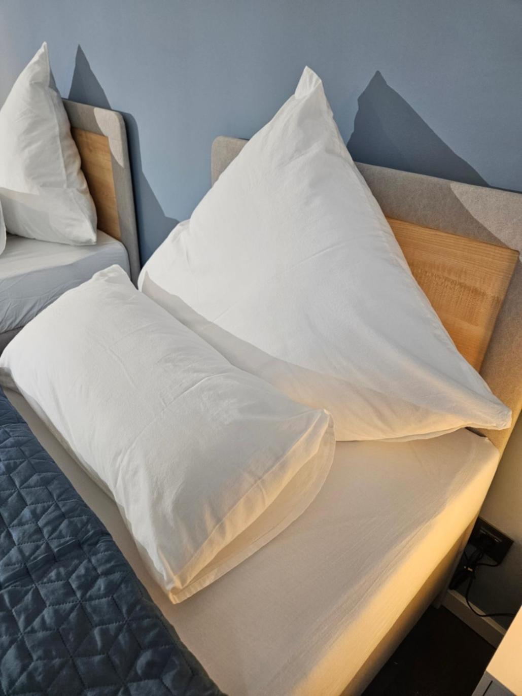 Modern Homes - Voll Ausgestatte Wohnung - Balkon - Hotelbetten - 4K Tv - Wlan Moers Luaran gambar